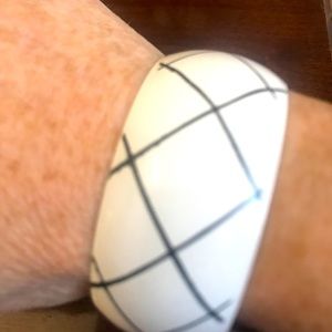 Vintage white and black striped plastic bangle bracelet